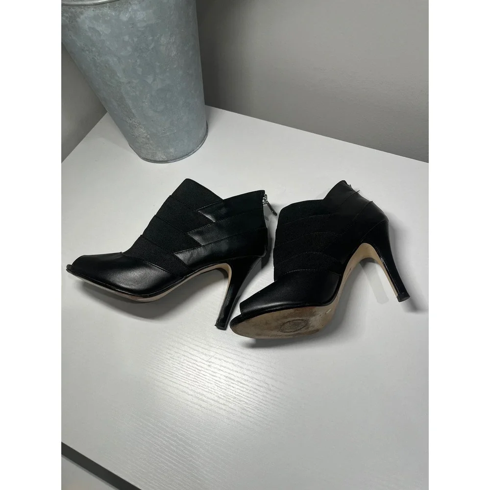 Adrienne Vittadini Black Leather Peep Toe Stiletto Booties‎ Heels Size 6M